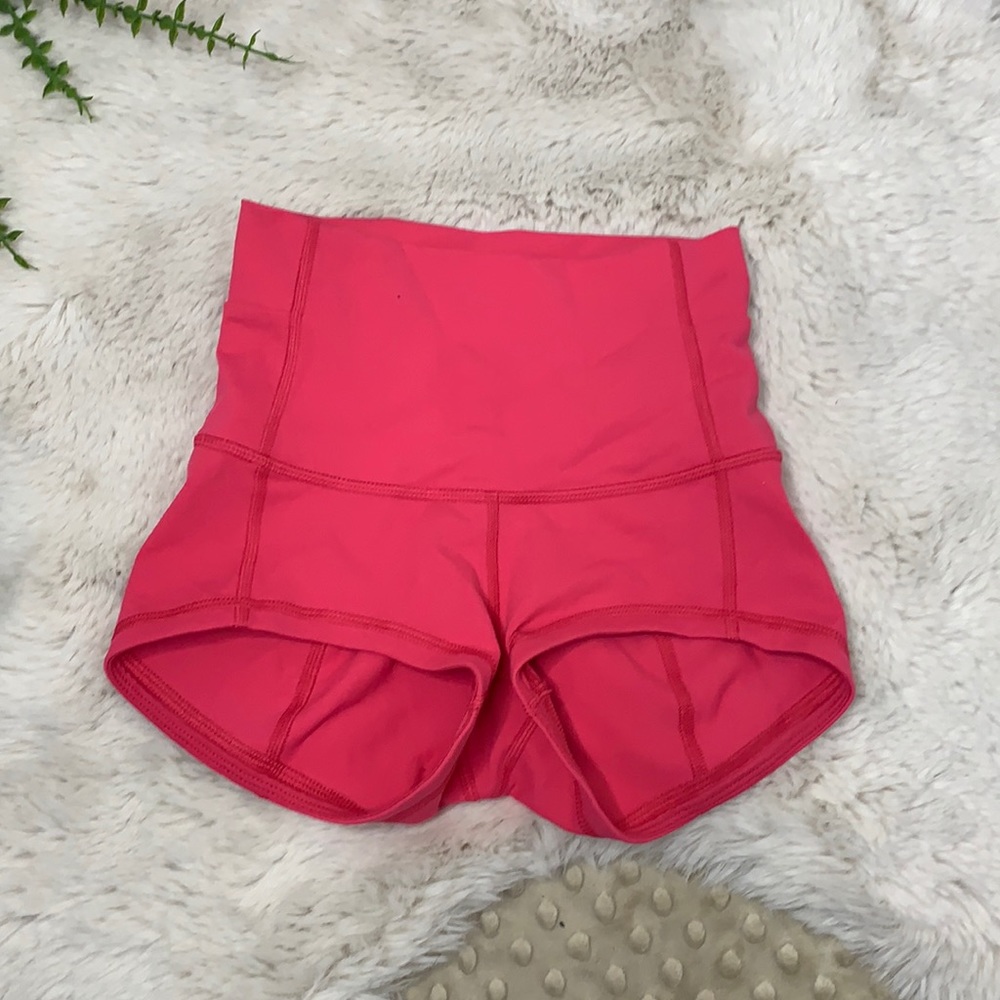 Lululemon Wunder Short Full on Luon 2” Pink Travel